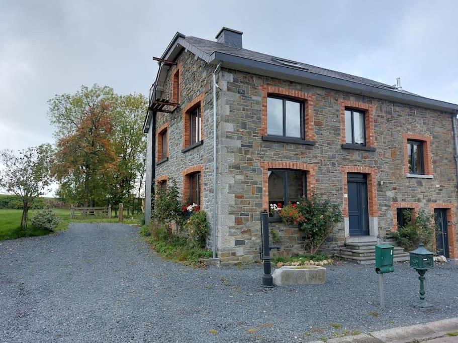 Le Reposoir Maison Spacieuse Avec Feu Au Bois Bertogne Экстерьер фото
