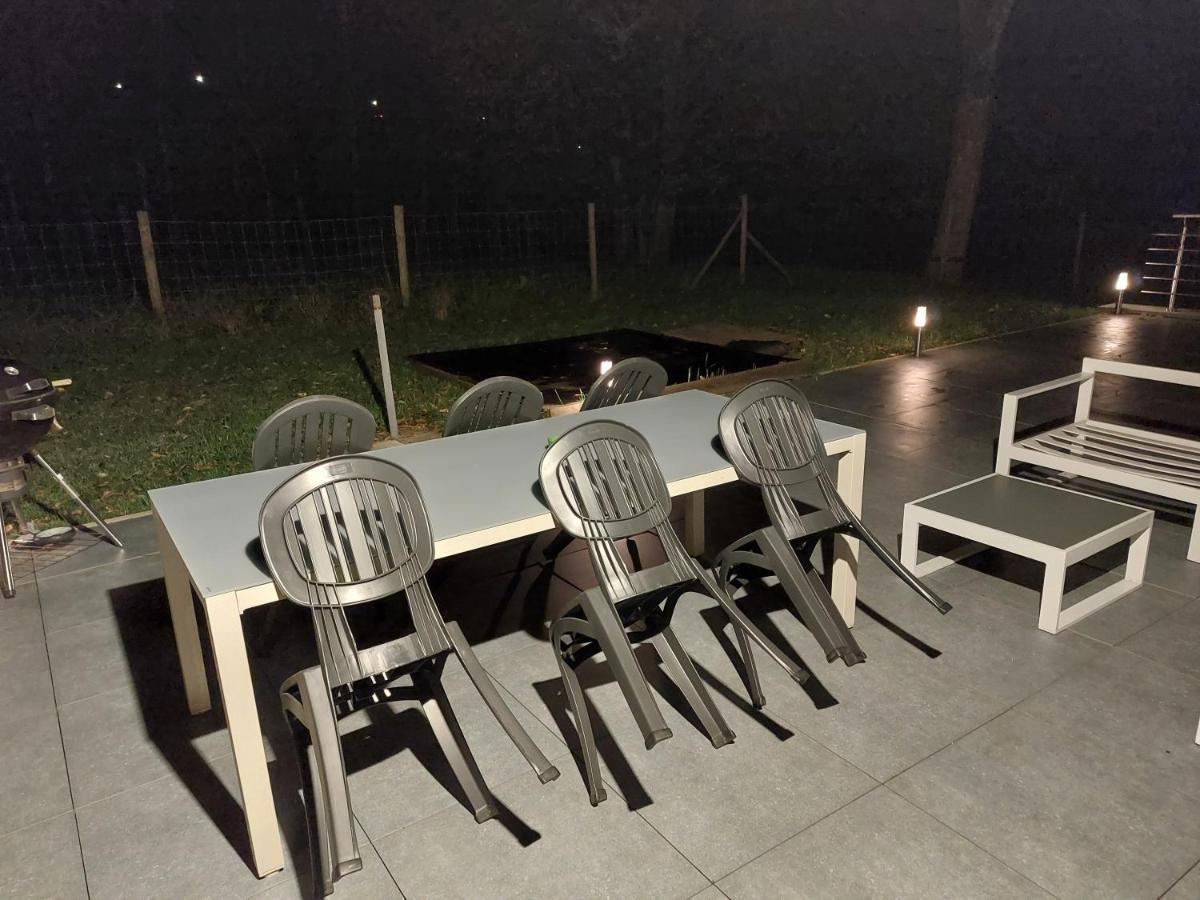 Le Reposoir Maison Spacieuse Avec Feu Au Bois Bertogne Экстерьер фото