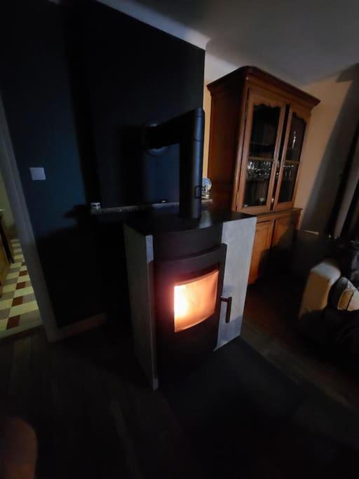 Le Reposoir Maison Spacieuse Avec Feu Au Bois Bertogne Экстерьер фото